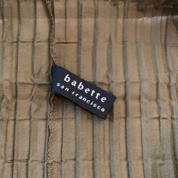 EUC Babette Long Sleeve Button Up - Picture 5 of 6